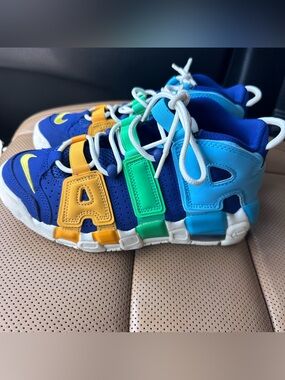 Nike Kids' Air More Uptempo  "Kaleidoscope". Youth size 5